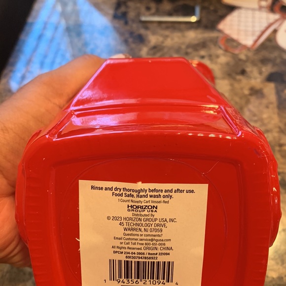 Wagon Style Glass Container - Picture 6 of 6